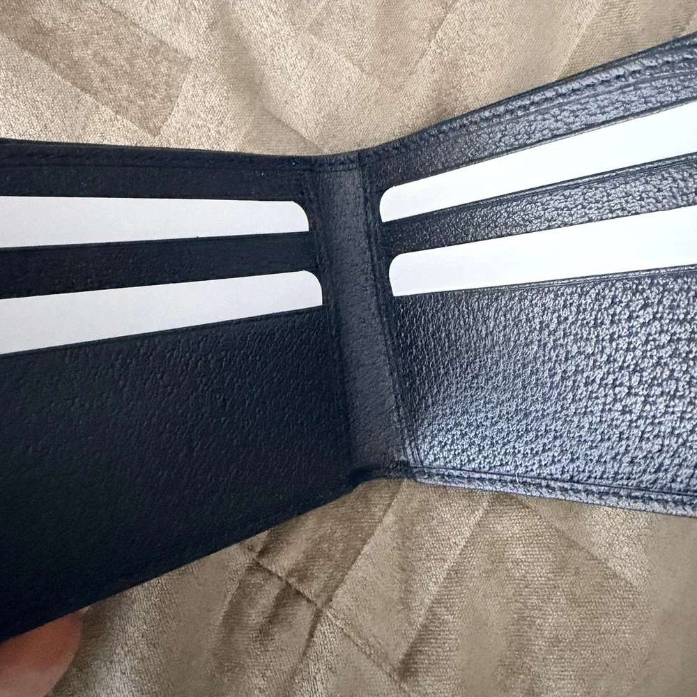 Gucci GG Supreme Navy Blue Beige Bifold Wallet NEW Box Dust Bag Ribbon Gift Set